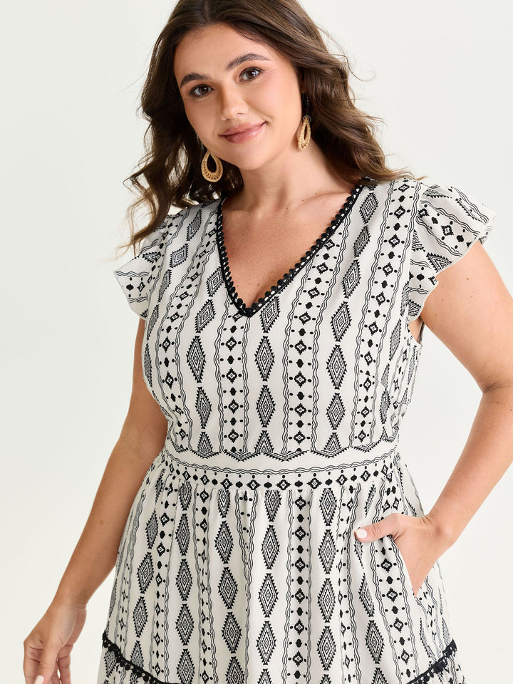 Geometric Print Lace Trim Tiered Maxi Dress