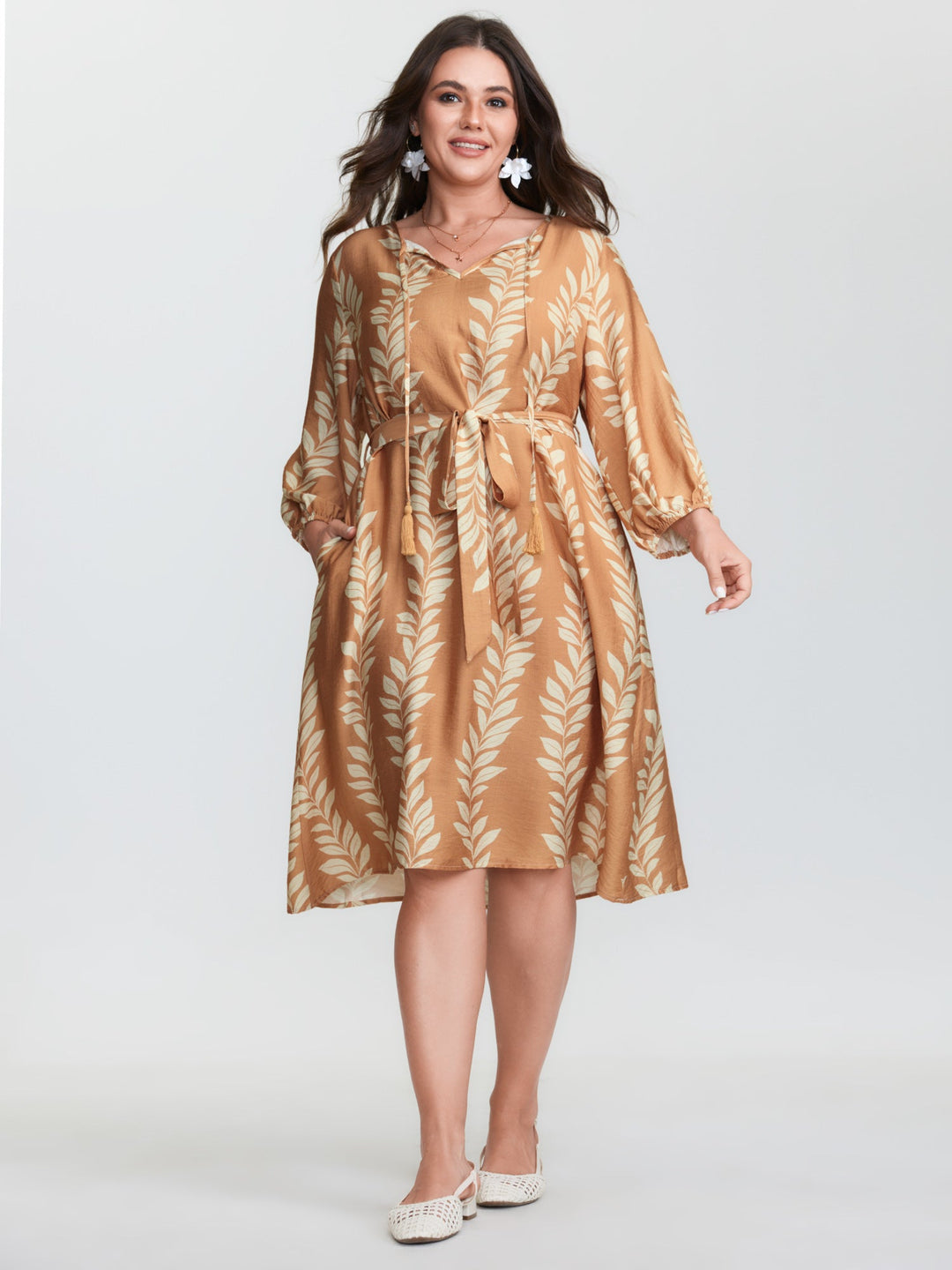 Leaf Print Waist-Tie Round Neck Mini Dress