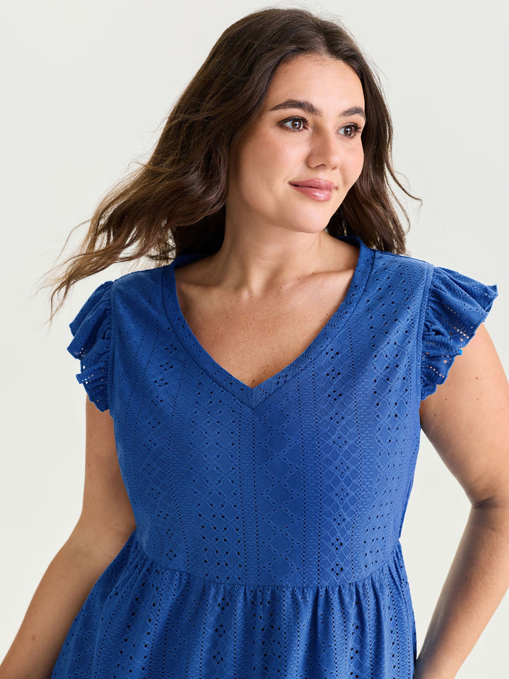 Textured Ruffled Hem V-Neck Knit Top