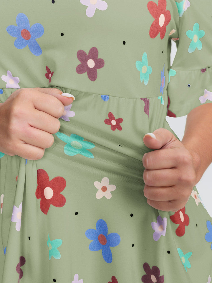 Floral Print Stretchy Knit Top