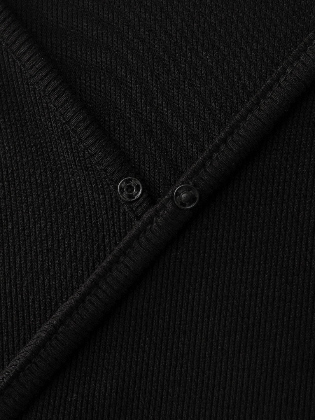 Stretchy Fitted Waist Side Placket Knit Top