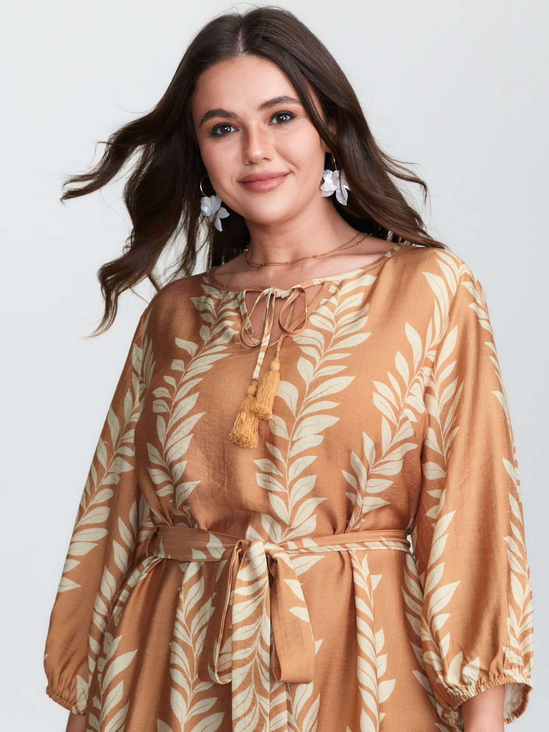 Leaf Print Waist-Tie Round Neck Mini Dress