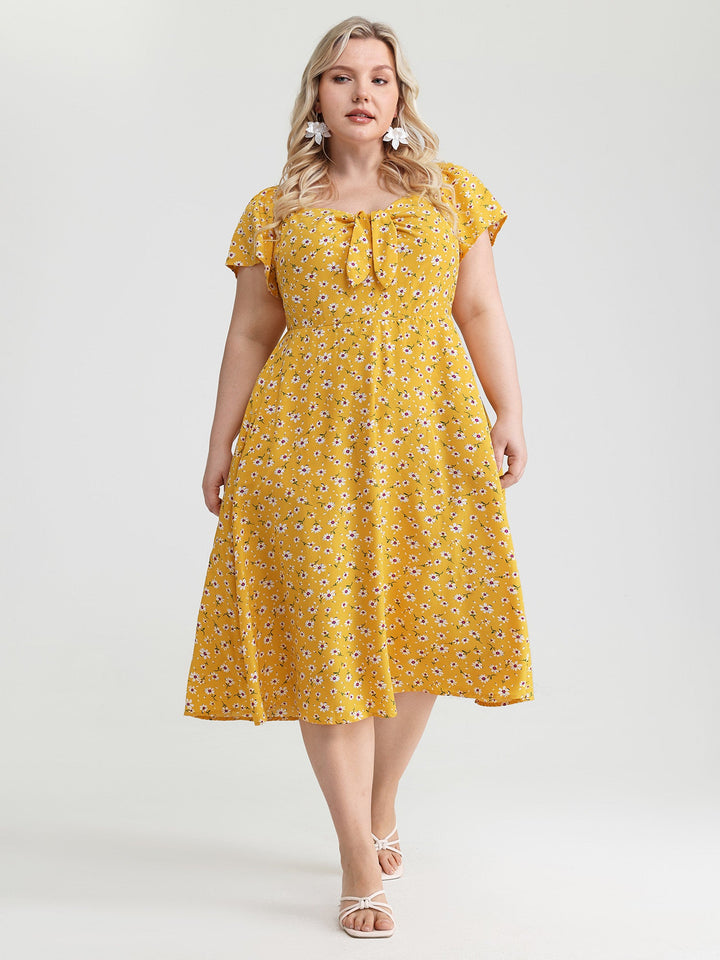 Knotted Front Daisy Floral Print Midi Dress