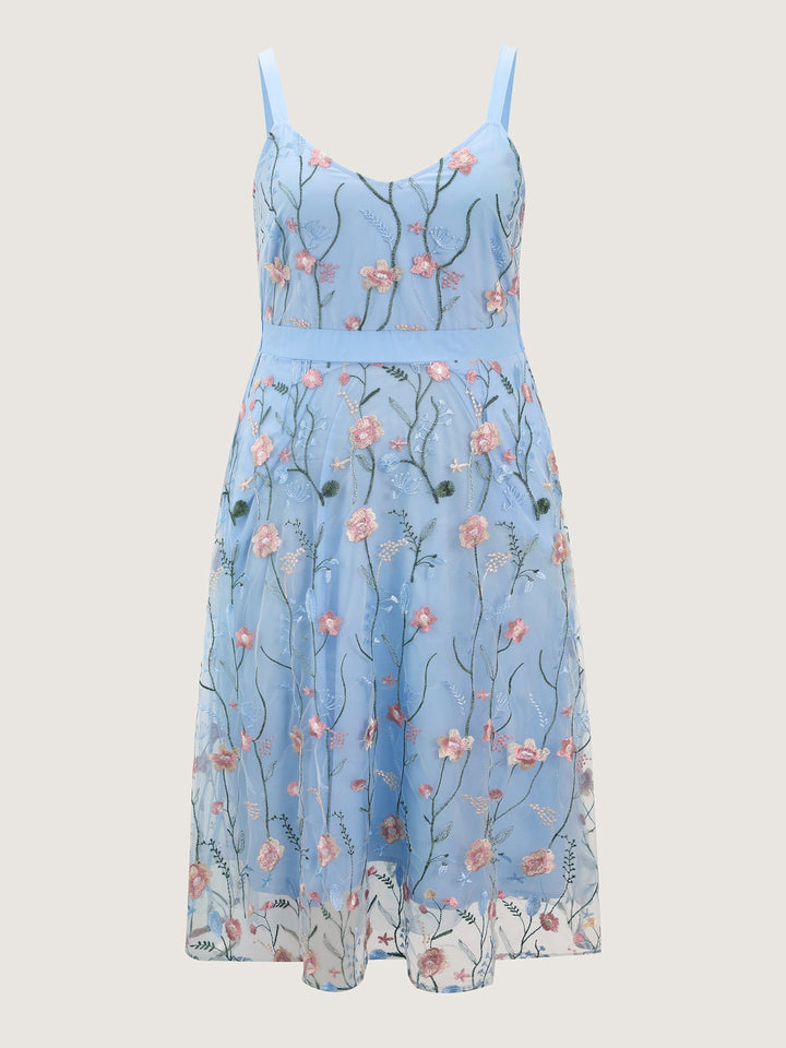Floral Embroidered Lined Sleeveless Midi Dress
